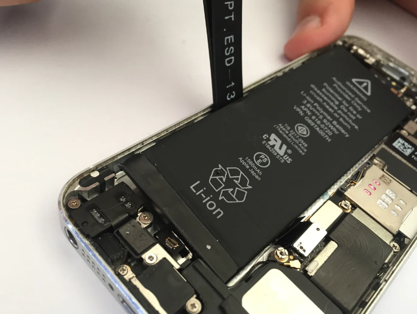  iPhone 5 battery replacements